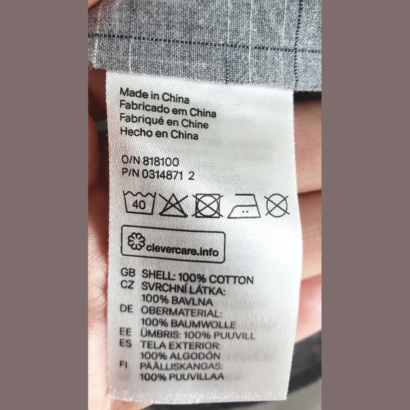 H&M Long Sleeve Button Down Regular Fit - Picture 4 of 4